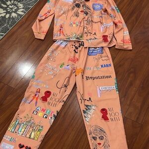 Womens Taylor Swift two piece pajama set- Multicolor